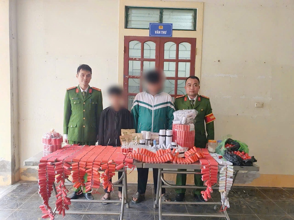 Bí mật chết người được giấu kín trong phòng ngủ nam sinh 14 tuổi - Ảnh 1.