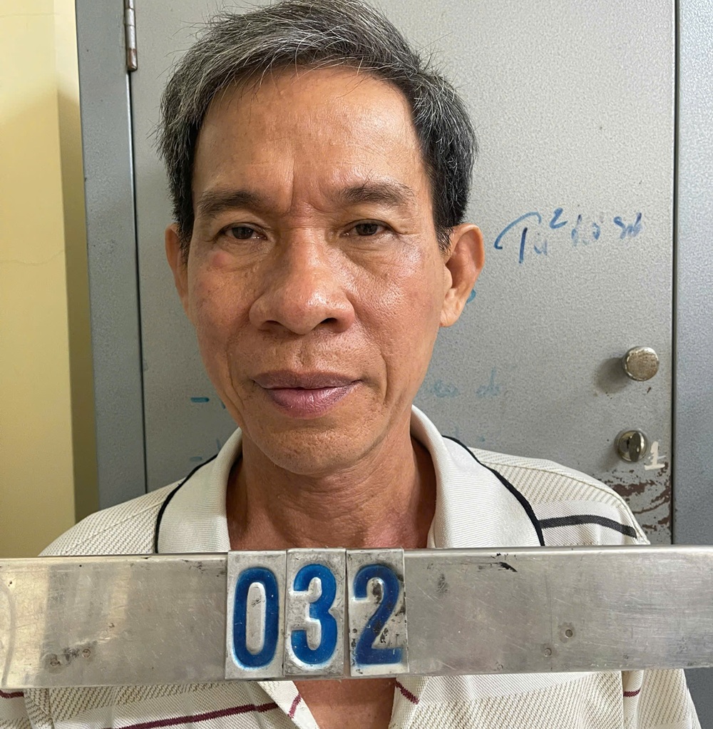 Chủ cửa hàng quần áo xâm hại bé gái 11 tuổi tại An Giang - Ảnh 1. Chủ cửa hàng quần áo xâm hại bé gái 11 tuổi tại An Giang - Ảnh 1.