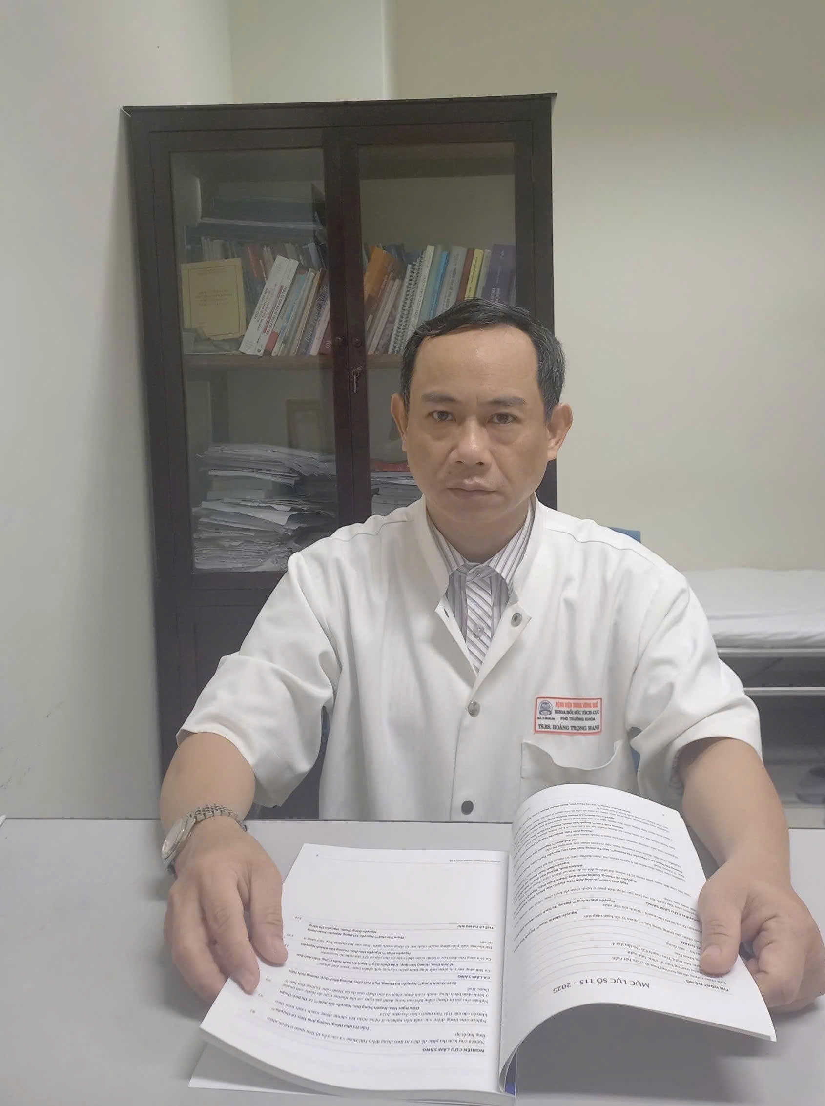 Người kéo tôi trở về từ cõi chết - Ảnh 1.