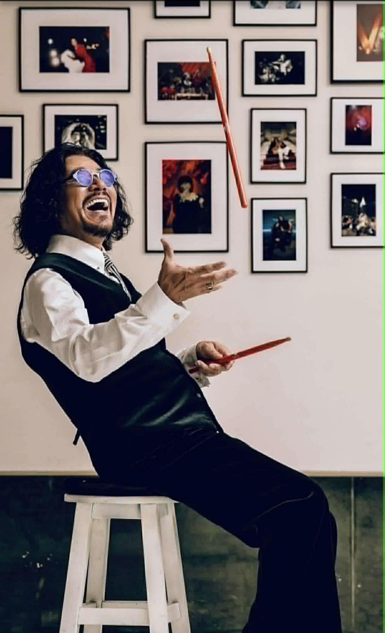 Khắc Triệu và MV "Khi", cuộc trở lại lặng lẽ, đầy chiều sâu - Ảnh 4.