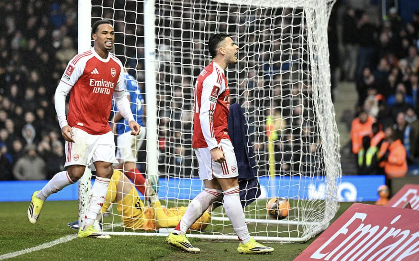 Bất ngờ với chủ nh&acirc;n c&uacute; hat-trick cảm x&uacute;c nhất năm 2026 - Ảnh 1.