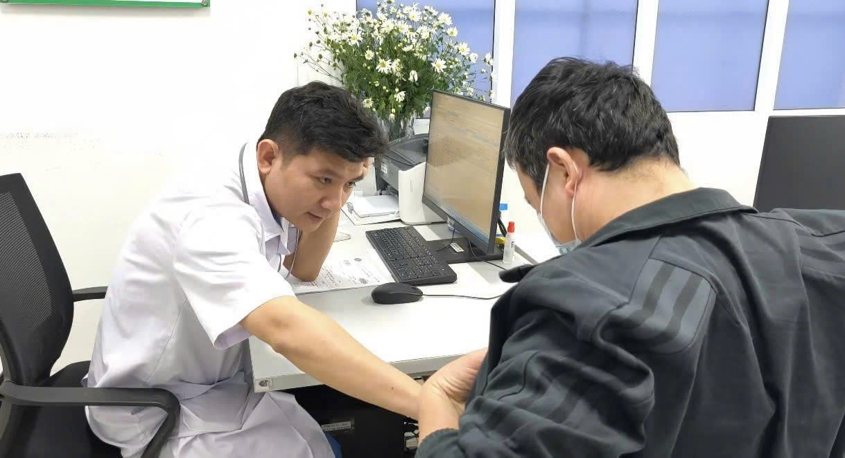 Gặp họa vì thích món tái, sống - Ảnh 1.