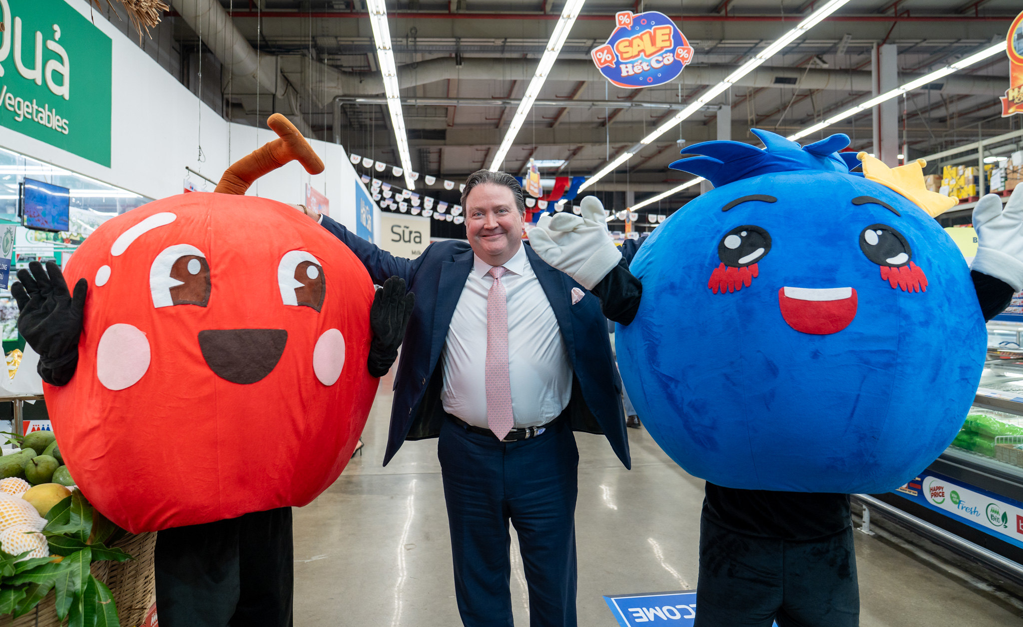 Đại sứ Mỹ Marc Knapper v&agrave; những dấu ấn đặc biệt tại Việt Nam - Ảnh 15.