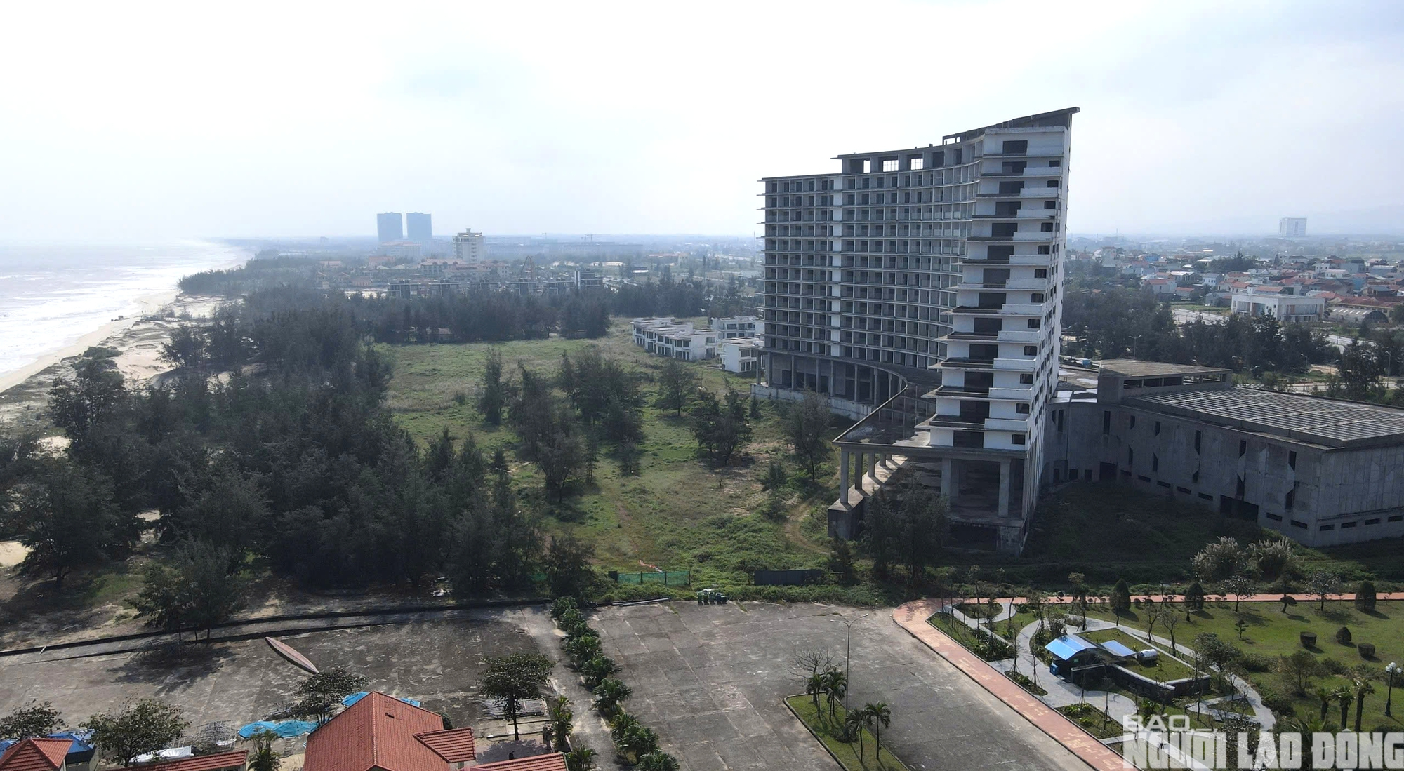 Hai kh&aacute;ch sạn bỏ hoang tại Đồng Hới g&acirc;y lo ngại về đầu tư Du lịch - Ảnh 8.