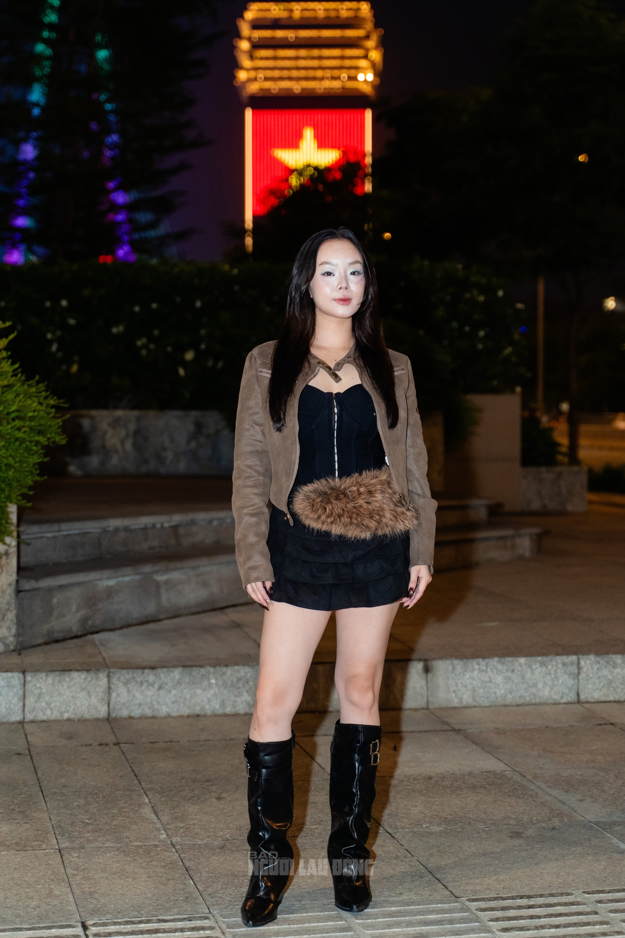 VIDEO: “Cơn sốt” quay phim cùng mô tô phân khối lớn trên cầu Ba Son - Ảnh 11.