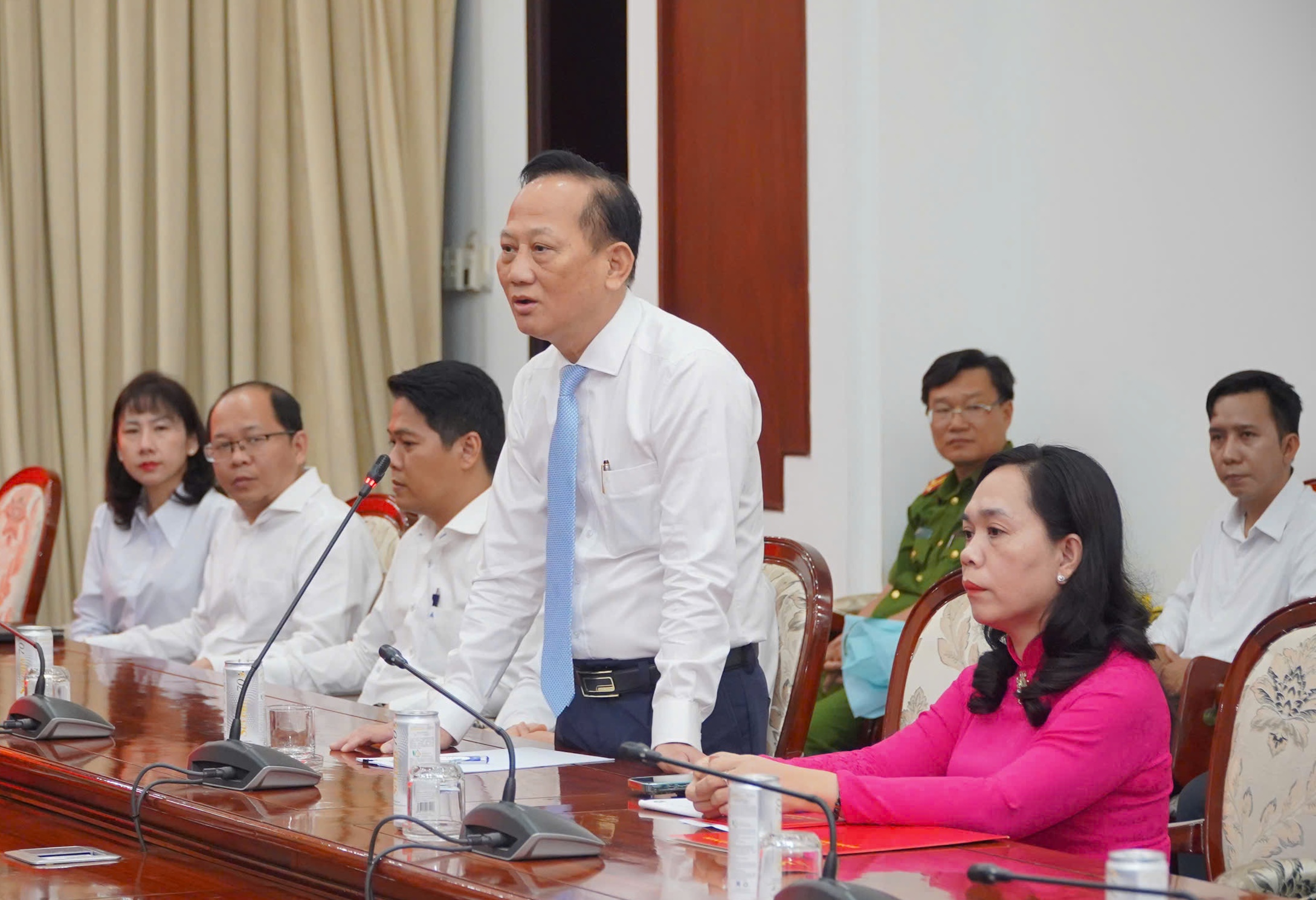 TPHCM: Hai Th&agrave;nh ủy vi&ecirc;n đổi vị tr&iacute; c&ocirc;ng t&aacute;c cho nhau  - Ảnh 4.