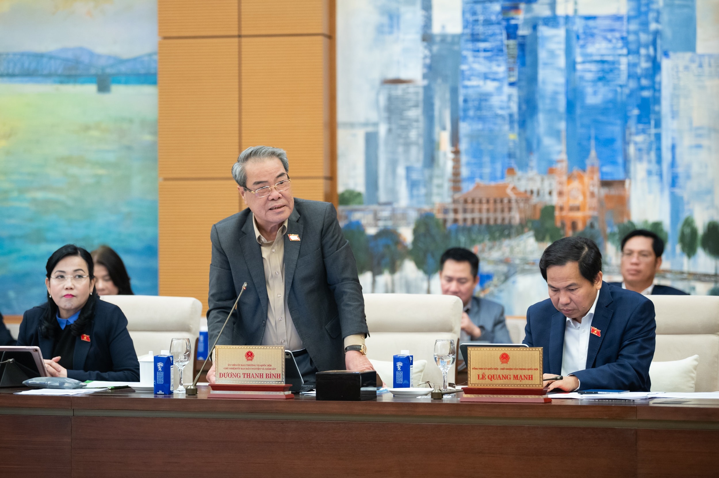 Bộ Nội vụ điều chỉnh chính sách tiền lương cho cán bộ , công chức , viên chức - Ảnh 1. Bộ Nội vụ điều chỉnh chính sách tiền lương cho cán bộ , công chức , viên chức - Ảnh 1.