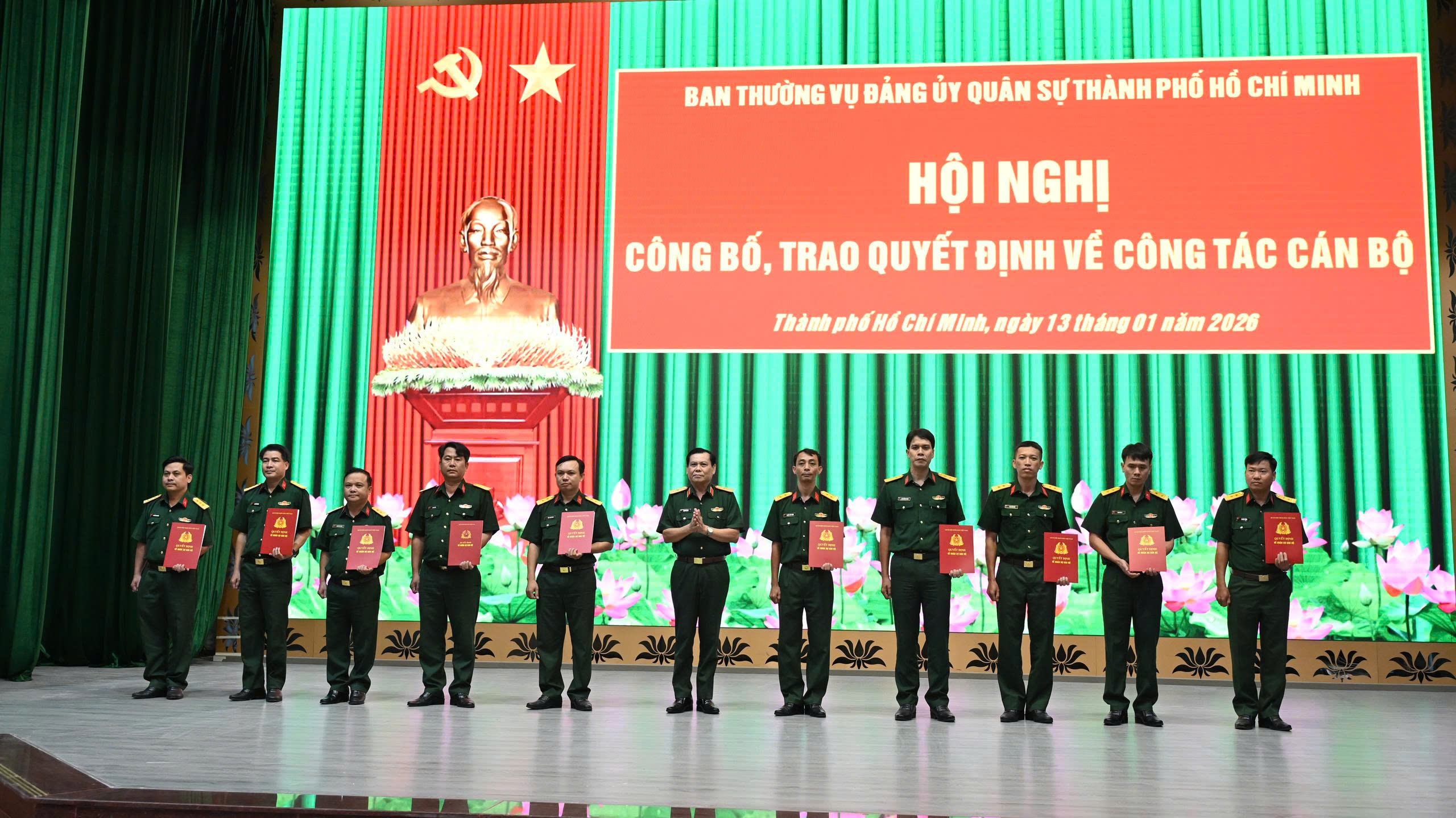 TPHCM đưa hơn 150 sĩ quan quân đội về tham gia Ban Chỉ huy quân sự xã, phường - Ảnh 1.