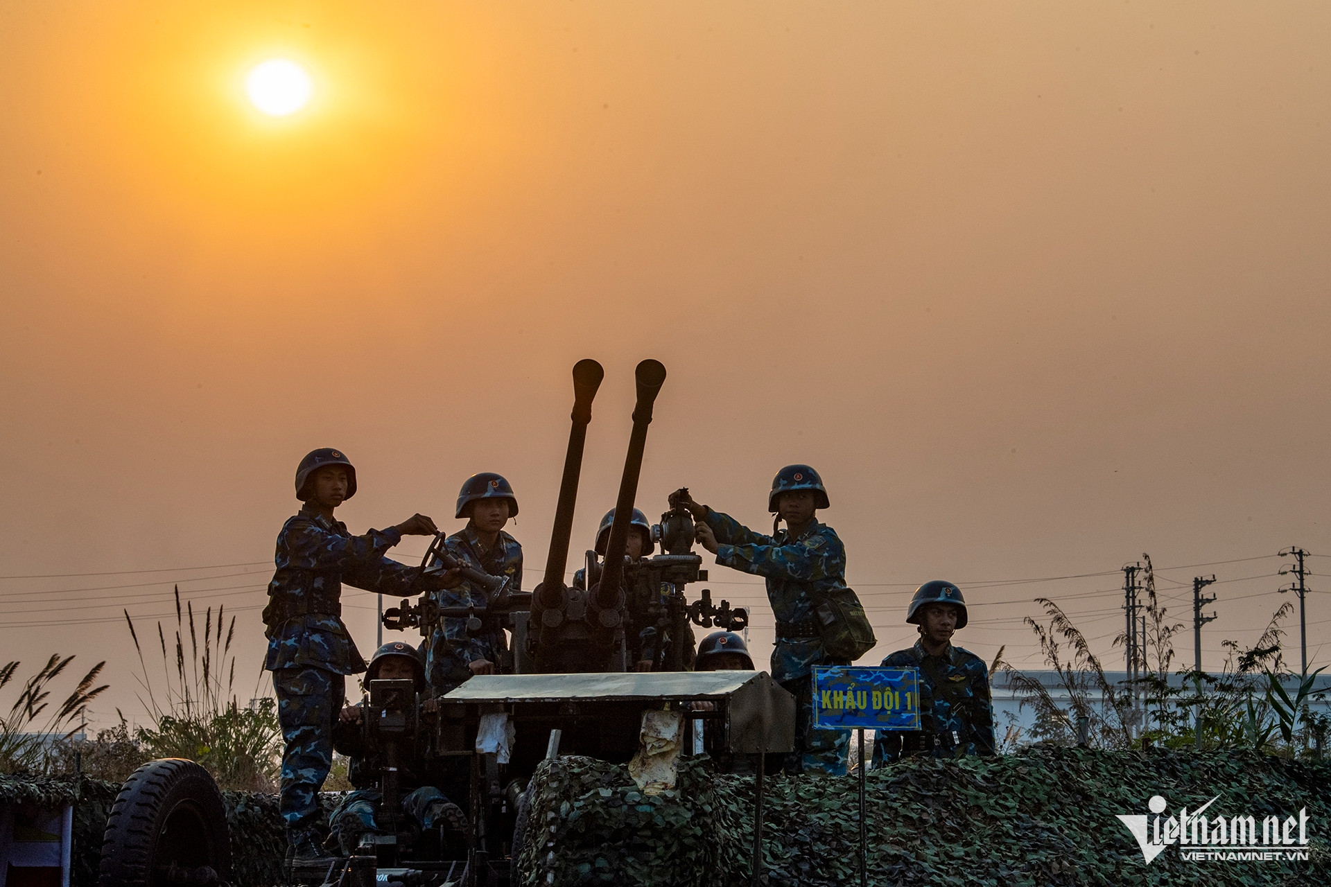 Ph&aacute;o ph&ograve;ng kh&ocirc;ng sẵn s&agrave;ng chiến đấu bảo vệ đại hội đảng lần thứ 14 - Ảnh 17.