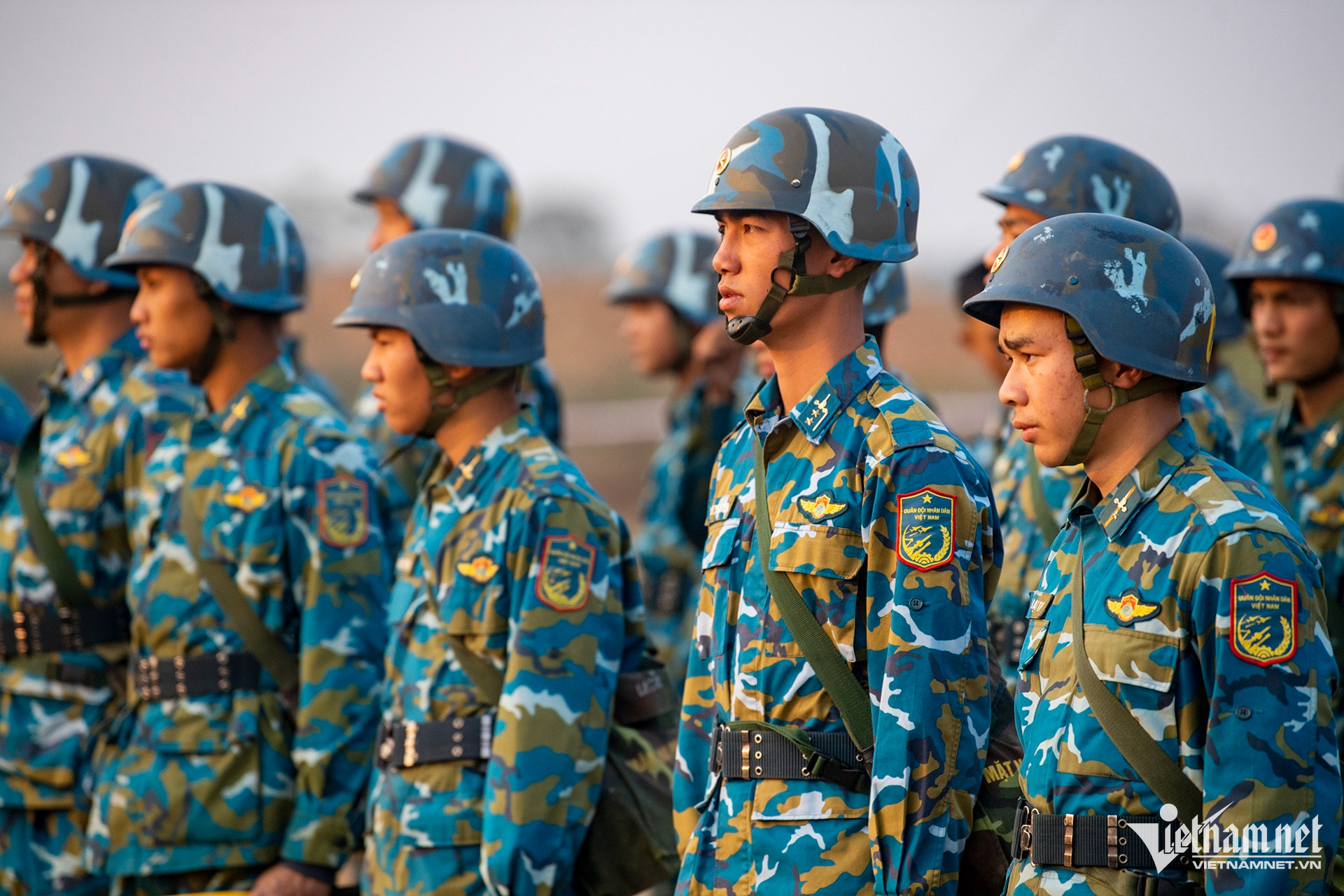 Ph&aacute;o ph&ograve;ng kh&ocirc;ng sẵn s&agrave;ng chiến đấu bảo vệ đại hội đảng lần thứ 14 - Ảnh 7.