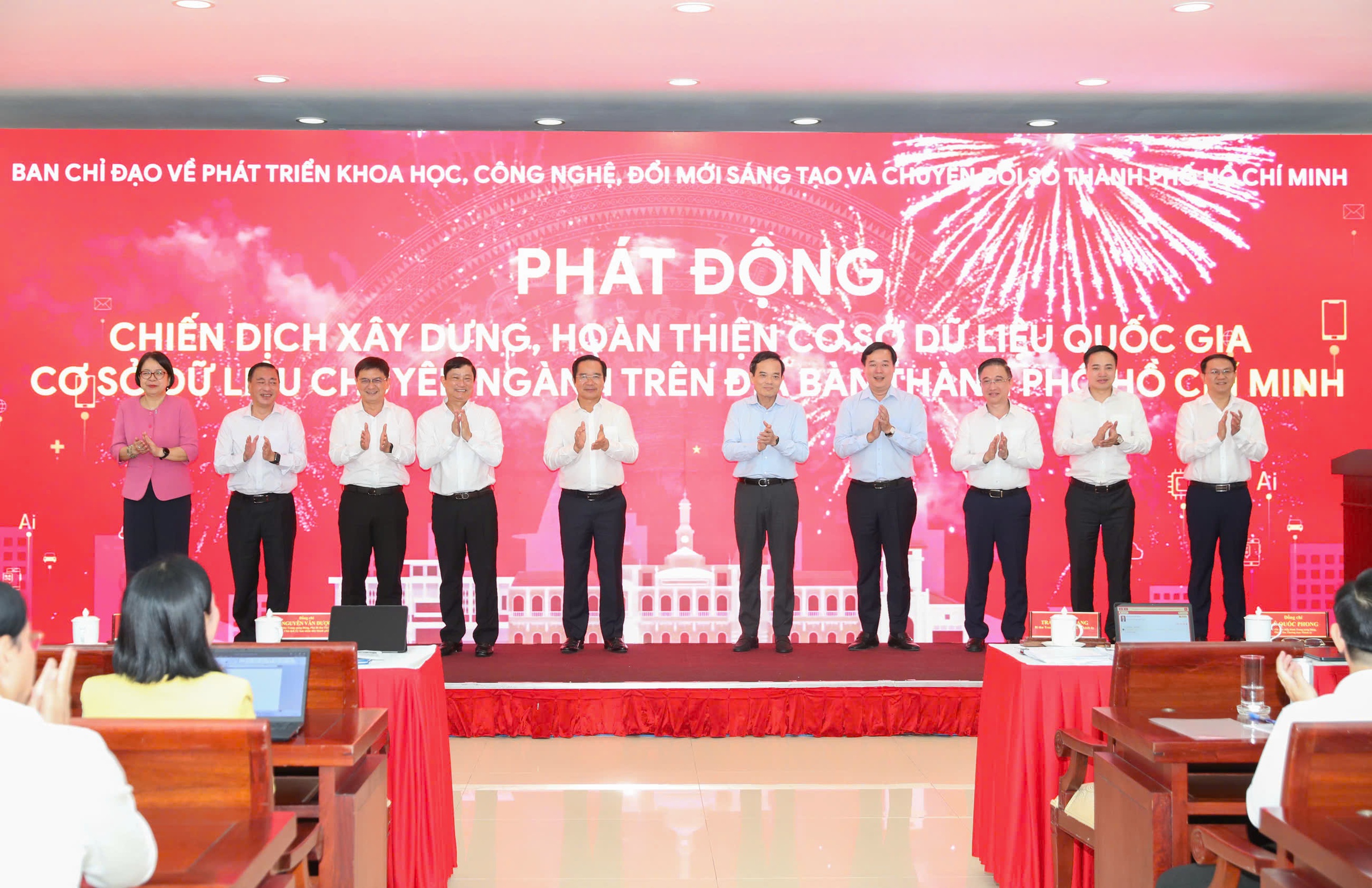 TPHCM ph&aacute;t động chiến dịch x&acirc;y dựng cơ sở dữ liệu quốc gia v&agrave; chuy&ecirc;n ng&agrave;nh - Ảnh 2.