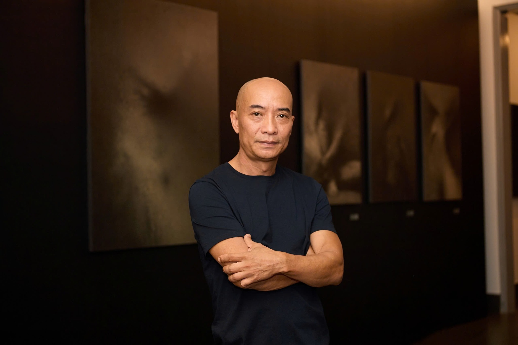 Cuộc đối thoại ánh sáng và bóng tối của Nguyễn Trung Hiếu - Ảnh 4.