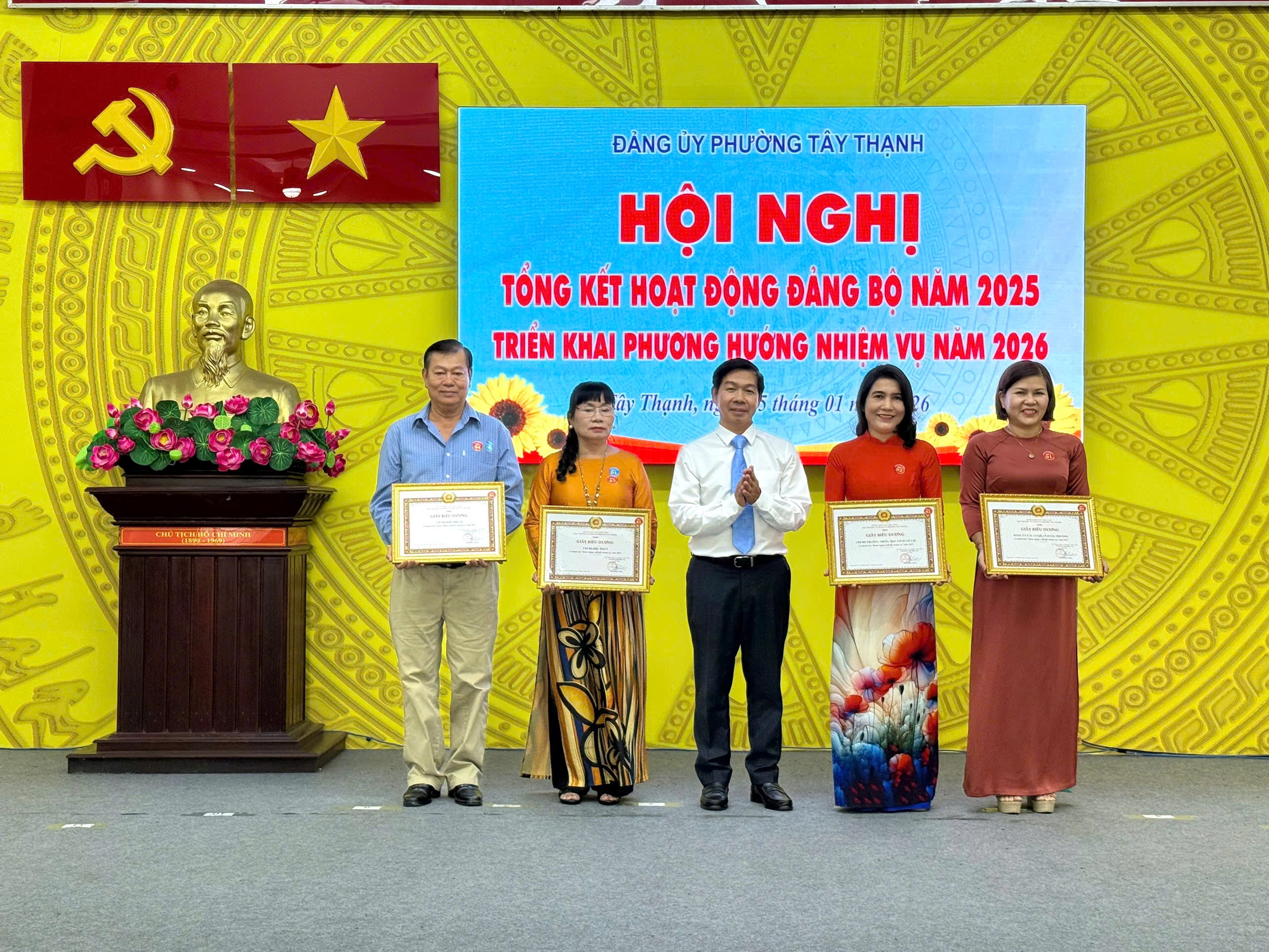 Phường Tây Thạnh, TP HCM: Thu ngân sách đạt 365% dự toán năm 2025 - Ảnh 4.