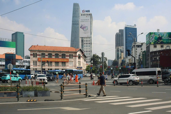 Dự báo thời tiết hôm nay, 15-1: TPHCM và Nam Bộ hanh khô, độ ẩm thấp - Ảnh 1.