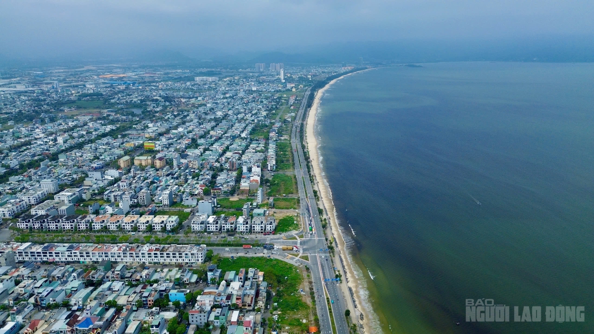 Bộ Tài chính đề nghị Đà Nẵng xây dựng cơ chế đặc thù cho dự án lấn biển - Ảnh 1.