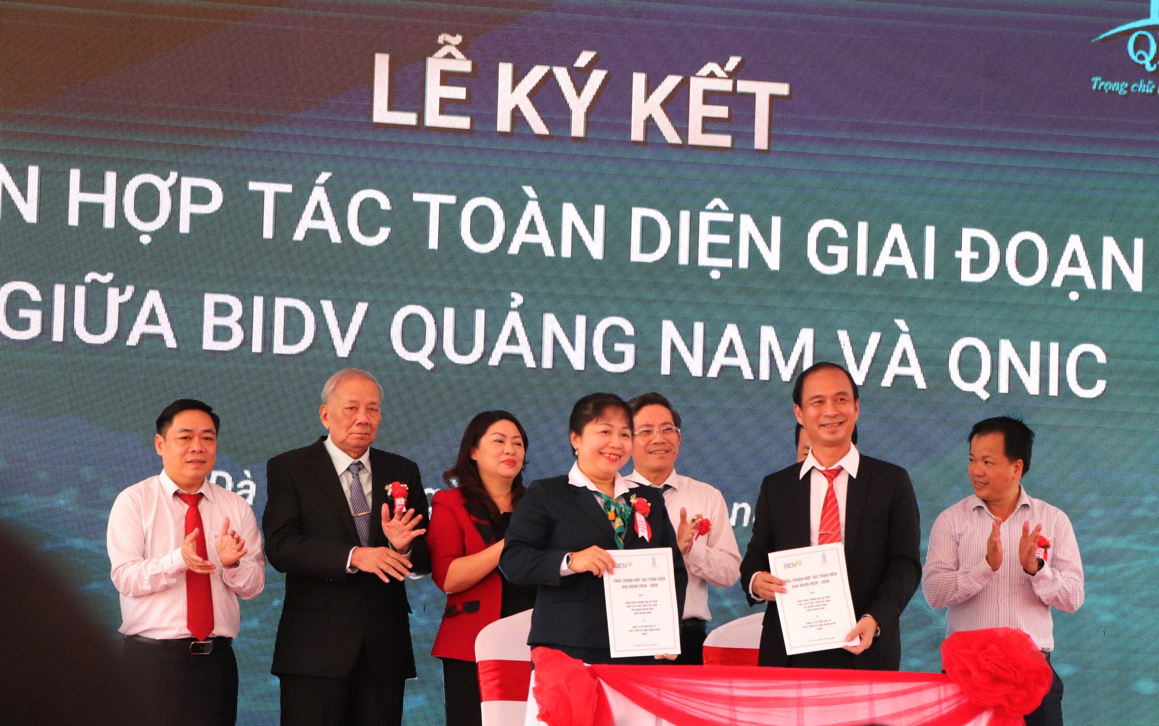 Lãnh đạo Đà Nẵng dự lễ khởi động dự án nhà ở xã hội 600 tỉ đồng - Ảnh 3.