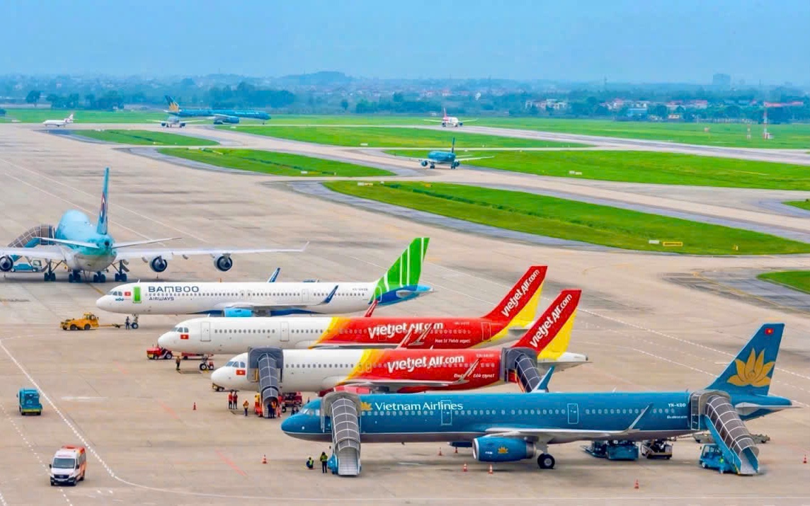 Vietnam Airlines tăng cường khai thác 1 . 300 Chuyến bay đêm dịp Tết Nguyên đán 2026 - Ảnh 2. Vietnam Airlines tăng cường khai thác 1 . 300 Chuyến bay đêm dịp Tết Nguyên đán 2026 - Ảnh 2.