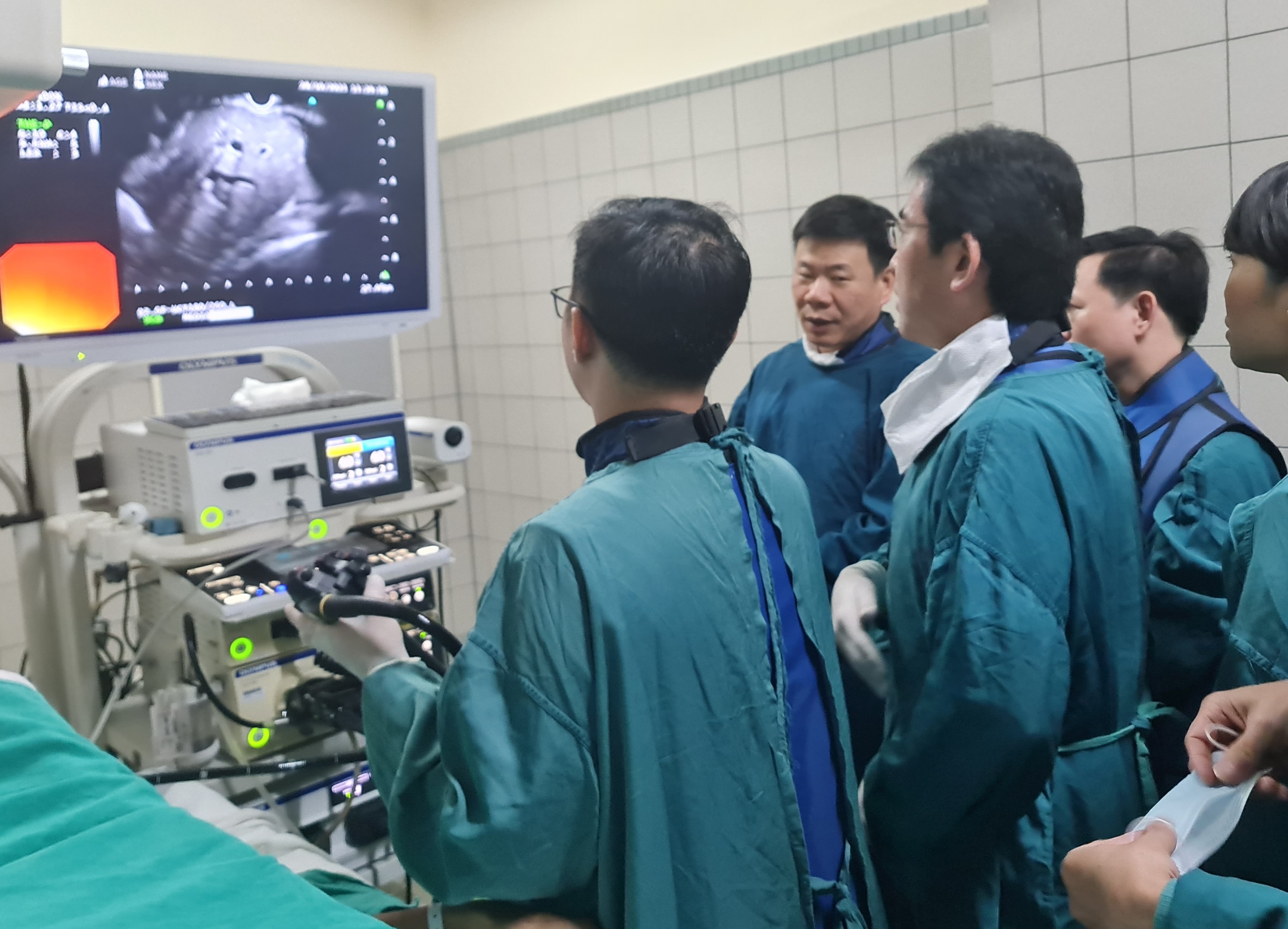 Nội soi siêu âm giúp phát hiện sớm ung thư tiêu hóa - Ảnh 2.