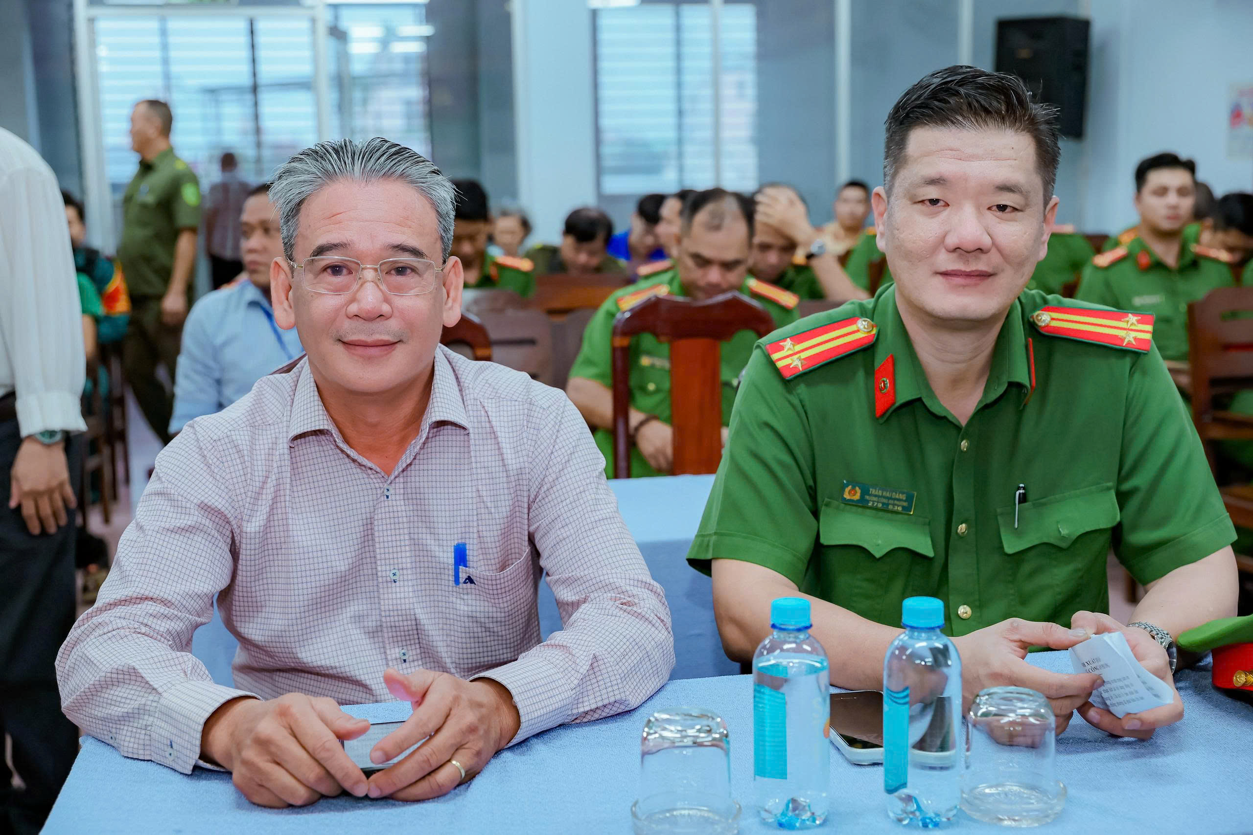 TPHCM: Phường Bàn Cờ mở cao điểm xử lý lấn chiếm lòng đường, vỉa hè, "xe dù bến cóc" - Ảnh 1.