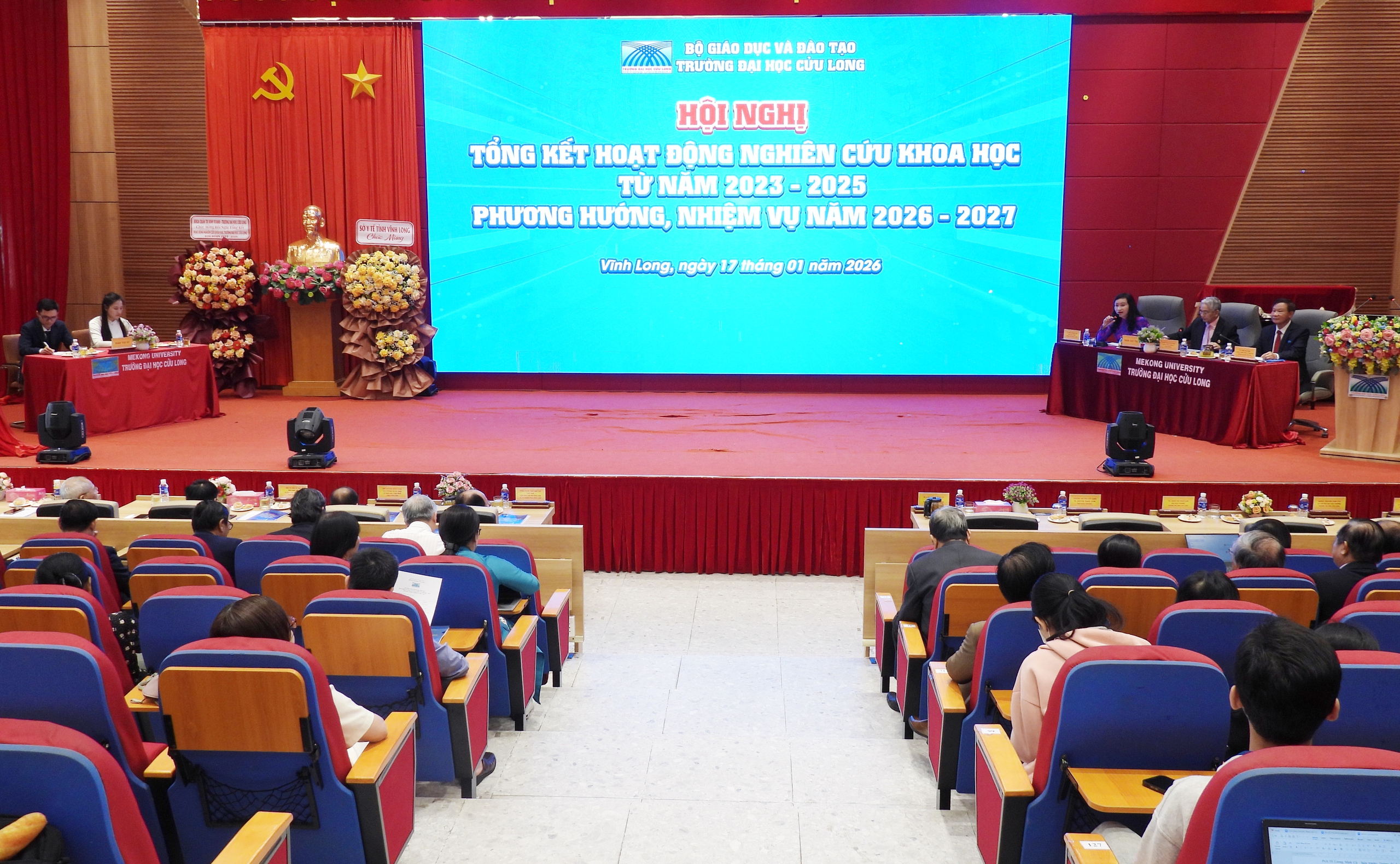 Trường ĐH Cửu Long tổ chức hội nghị tổng kết hoạt động nghi&ecirc;n cứu khoa học - Ảnh 1.