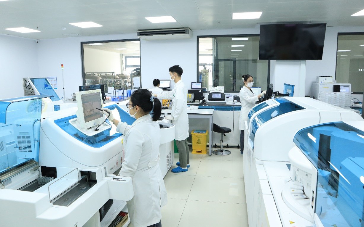 Hơn 100 b&aacute;o c&aacute;o khoa học chuy&ecirc;n s&acirc;u chia sẻ tri thức y khoa hiện đại - Ảnh 1.