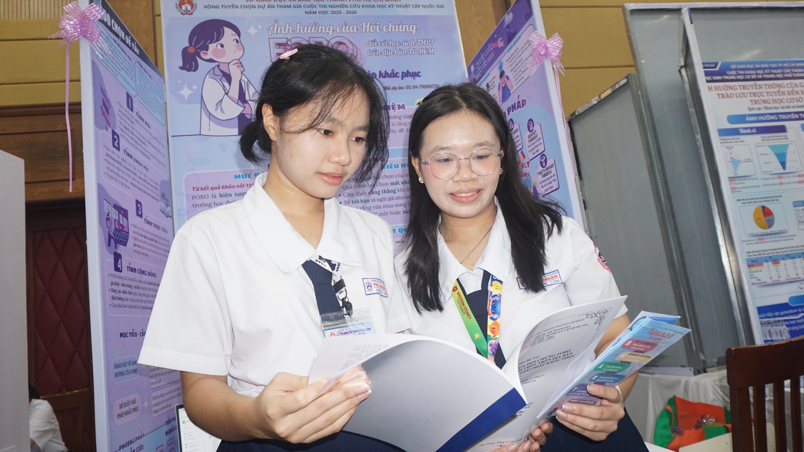 Trường học thích nghi khi dùng SGK thống nhất toàn quốc - Ảnh 1.