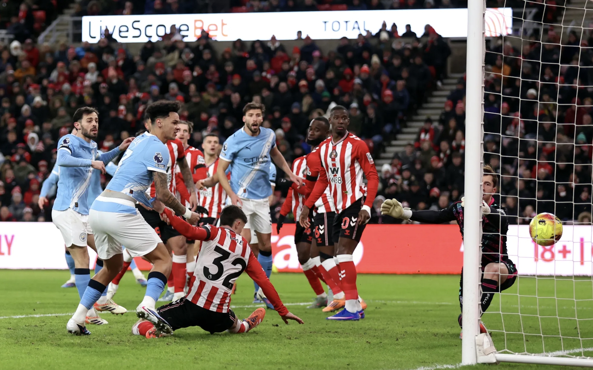 Soi tỉ số trận Bournemouth - Arsenal: Th&aacute;ch thức ứng vi&ecirc;n v&ocirc; địch - Ảnh 2.