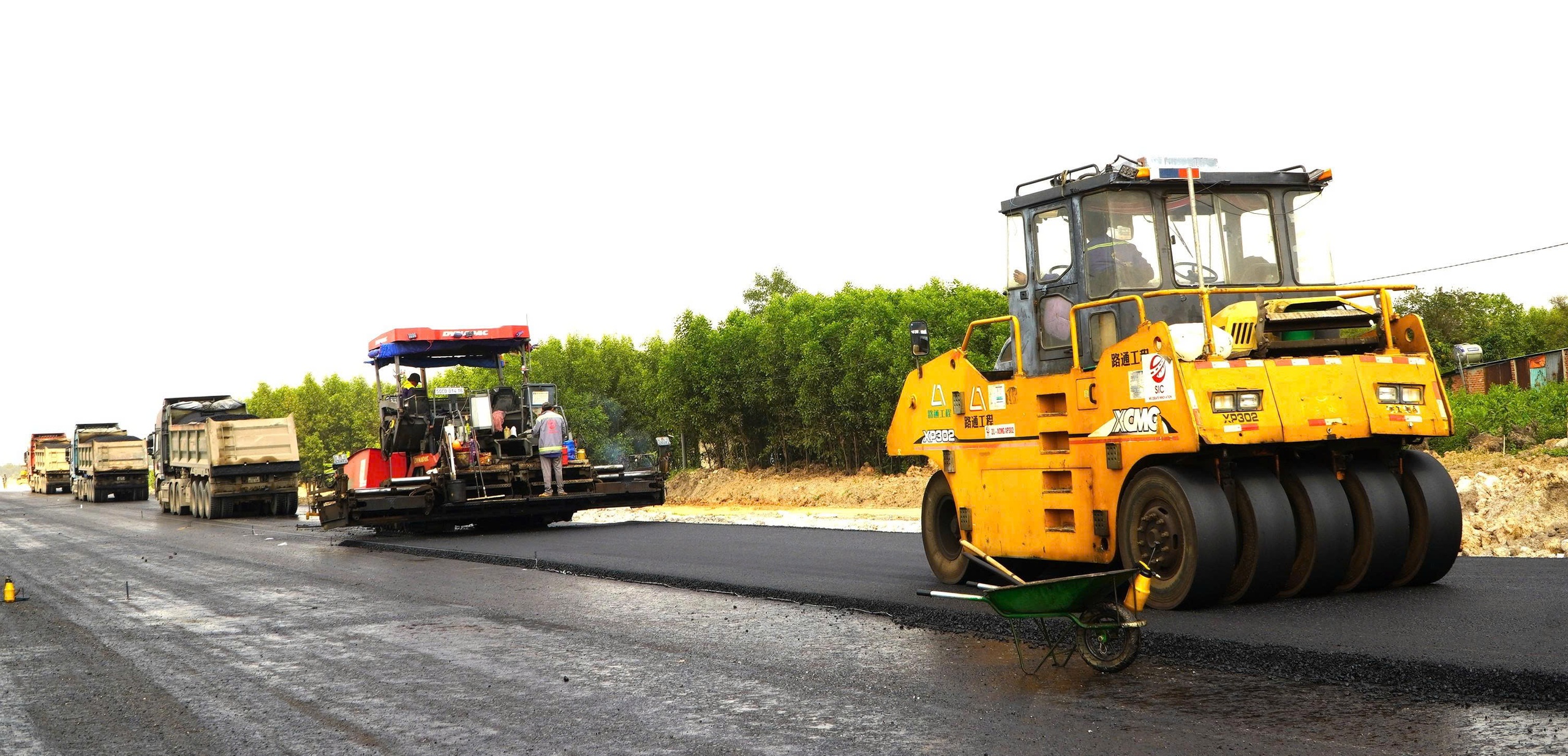Thi công sân bay Long Thành và cao tốc biên hòa - Vũng Tàu xuyên Tết 2026 - Ảnh 6. Thi công sân bay Long Thành và cao tốc biên hòa - Vũng Tàu xuyên Tết 2026 - Ảnh 6.