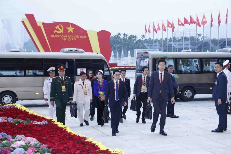 C&aacute;c Mẹ Việt Nam Anh h&ugrave;ng, kh&aacute;ch quốc tế dự khai mạc Đại hội XIV của Đảng - Ảnh 1.