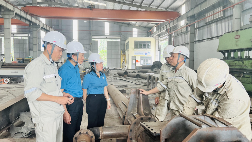 Mức thưởng Tết Nguyên đán 2026 cho NLĐ ở Quảng Ninh dự kiến tăng cao - Ảnh 1.