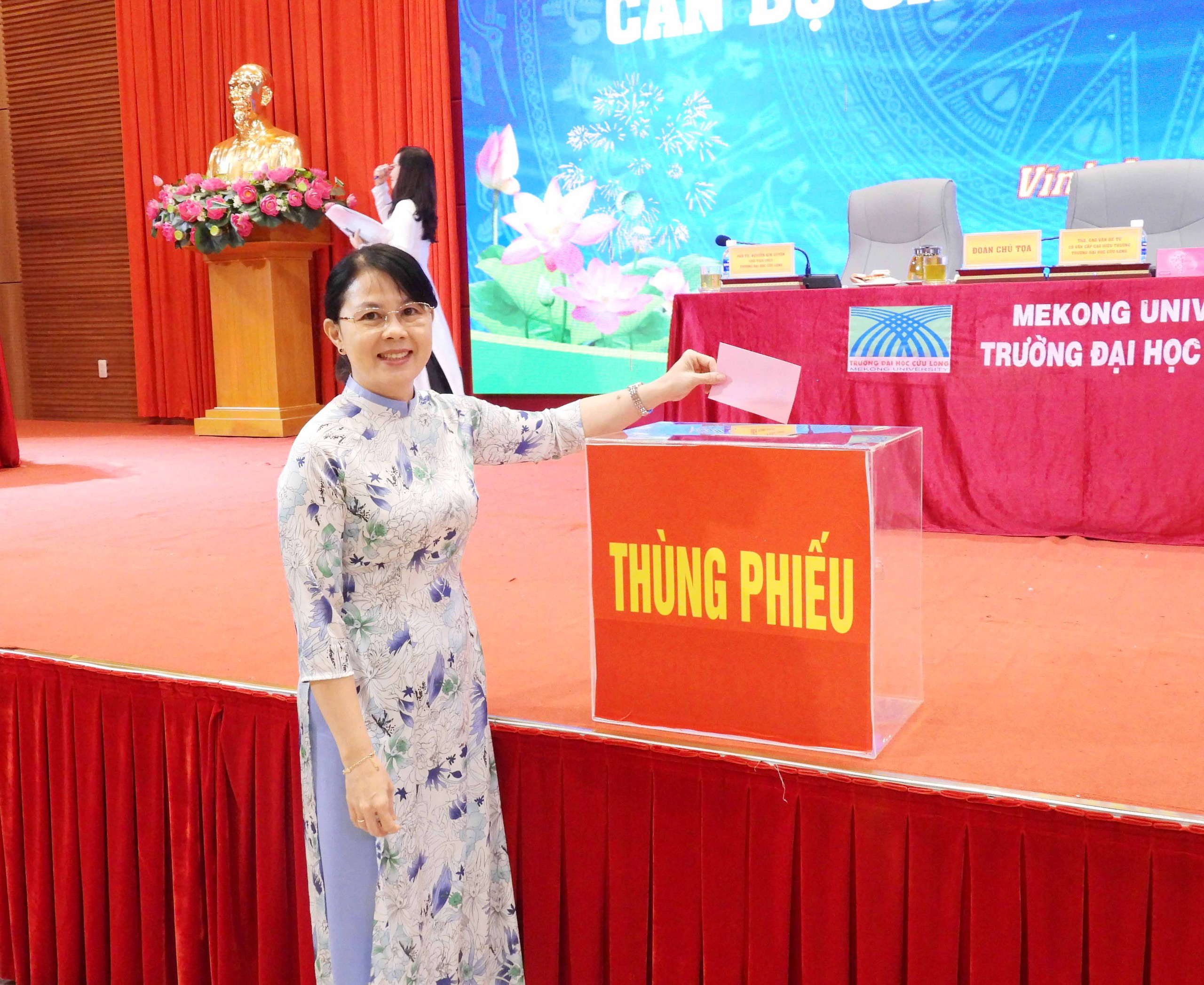 Giới thiệu Hiệu trưởng Trường ĐH Cửu Long ứng cử đại biểu HĐND tỉnh Vĩnh Long - Ảnh 5.