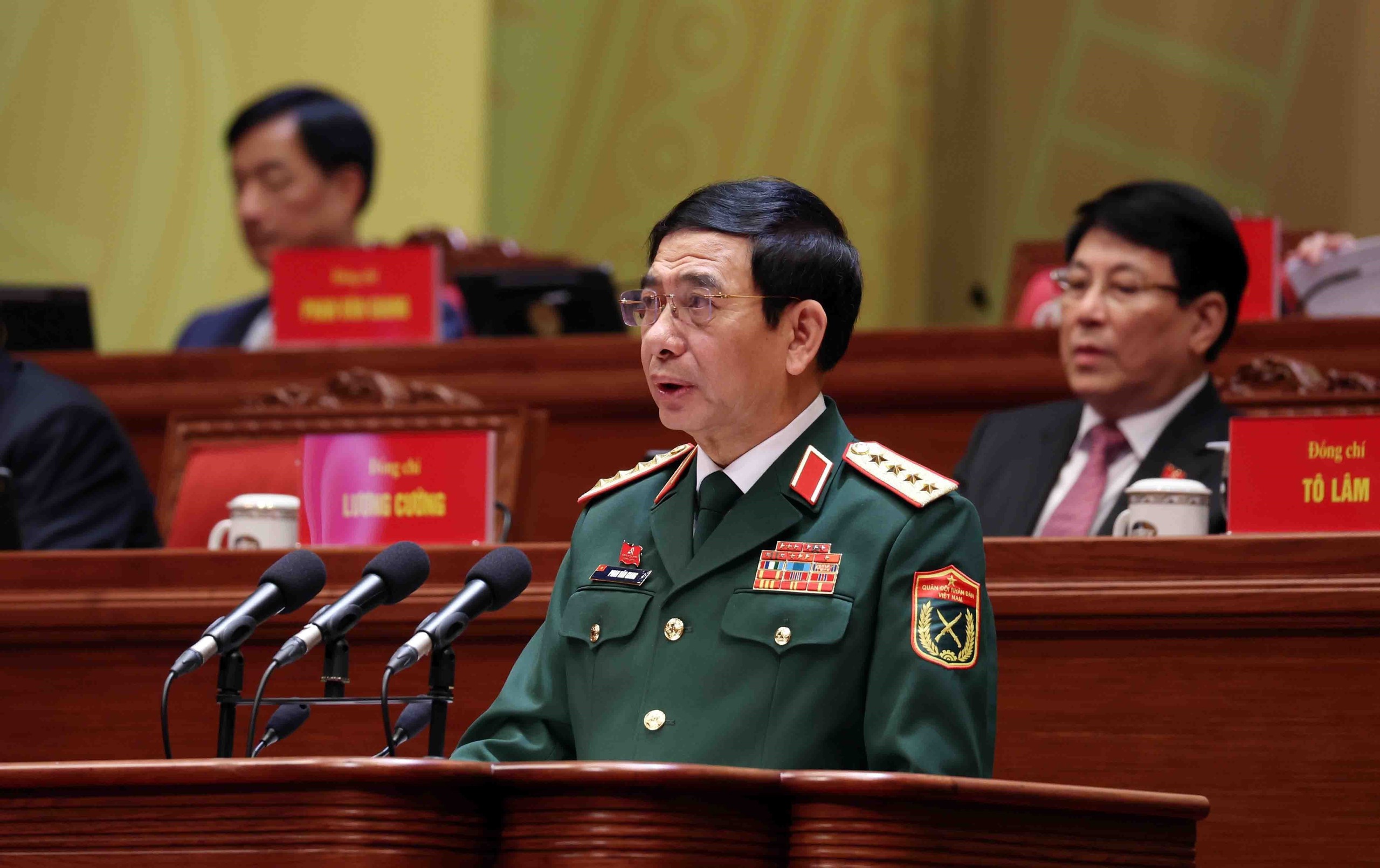 Phi&ecirc;n thảo luận tại hội trường về c&aacute;c văn kiện Đại hội - Ảnh 3.