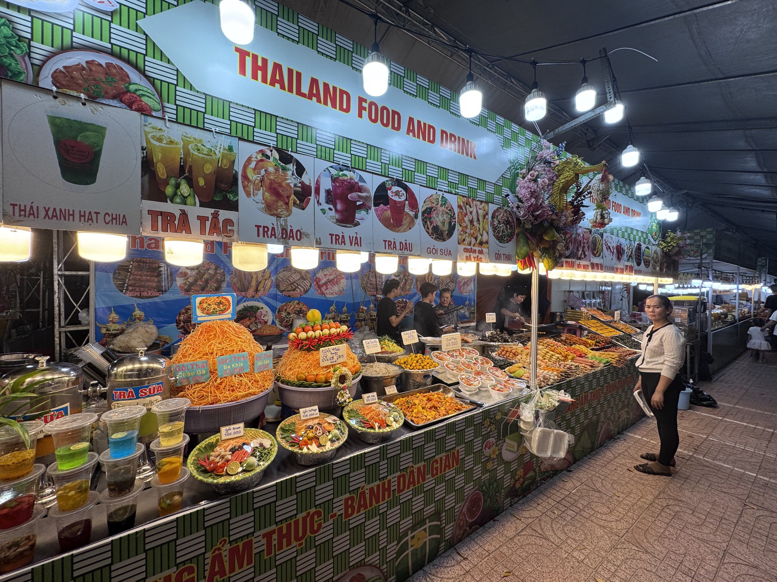 Tha hồ mua sắm tại chương trình kích cầu tiêu dùng phường Hạnh Thông , TP HCM - Ảnh 6. Tha hồ mua sắm tại chương trình kích cầu tiêu dùng phường Hạnh Thông , TP HCM - Ảnh 6.