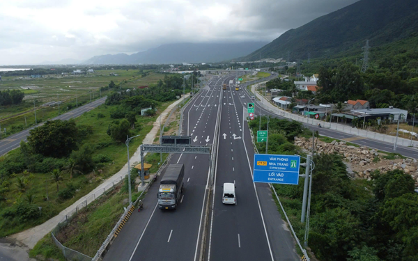 - Ảnh 3. - Ảnh 3.