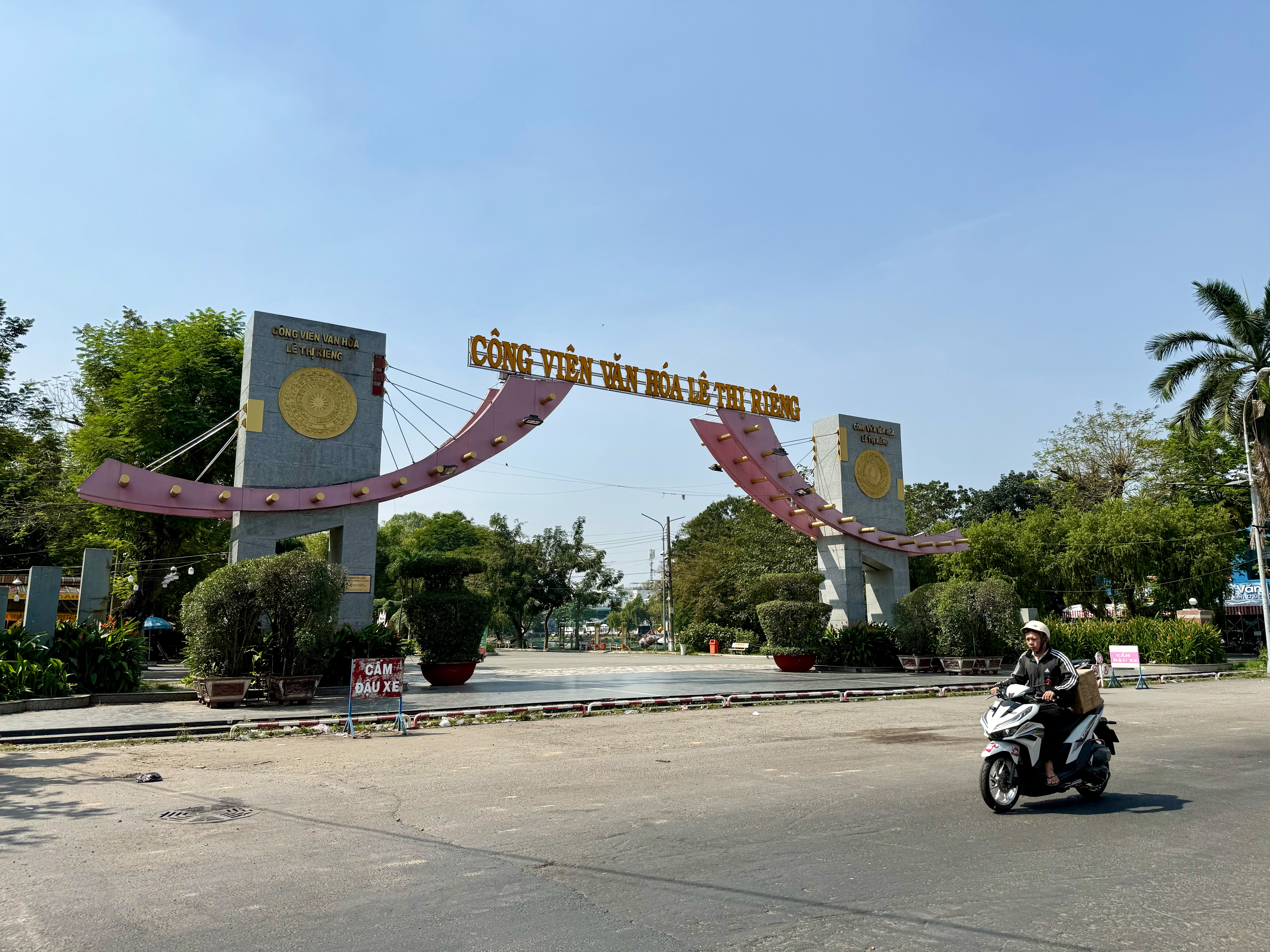 Đã thấy xuân về qua nhiều sự kiện - Ảnh 1.