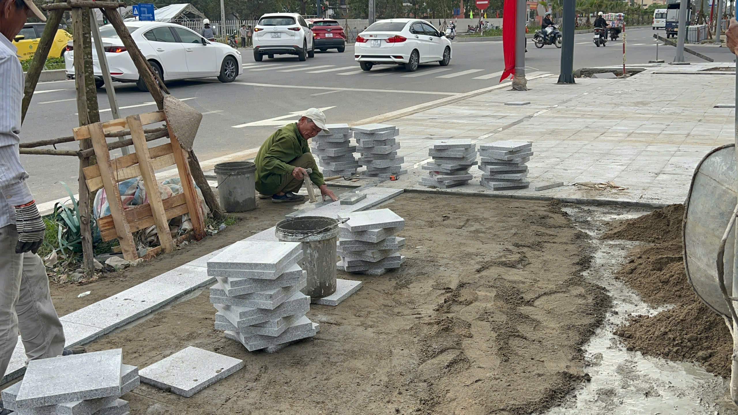 - Ảnh 1. - Ảnh 1.