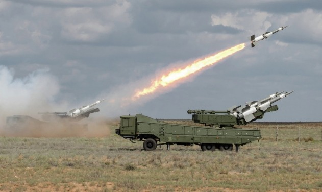 Tên lửa đặc biệt Nga tấn công Ukraine, EU cũng phụ thuộc vũ khí Mỹ - Ảnh 1. Tên lửa đặc biệt Nga tấn công Ukraine, EU cũng phụ thuộc vũ khí Mỹ - Ảnh 1.