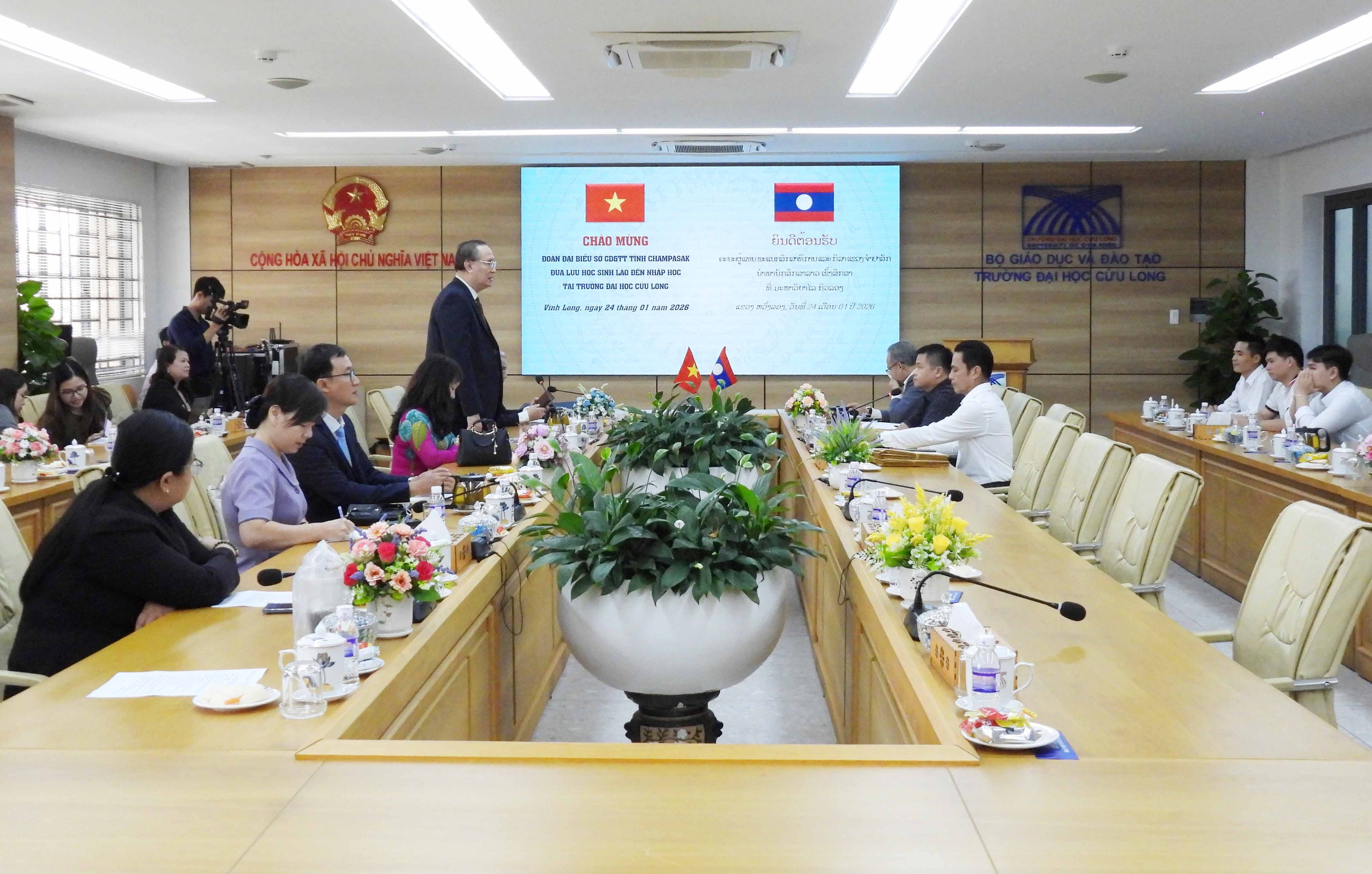 Hơn 900 người nước ngoài được Trường ĐH Cửu Long cấp chứng chỉ tiếng Việt - Ảnh 1.