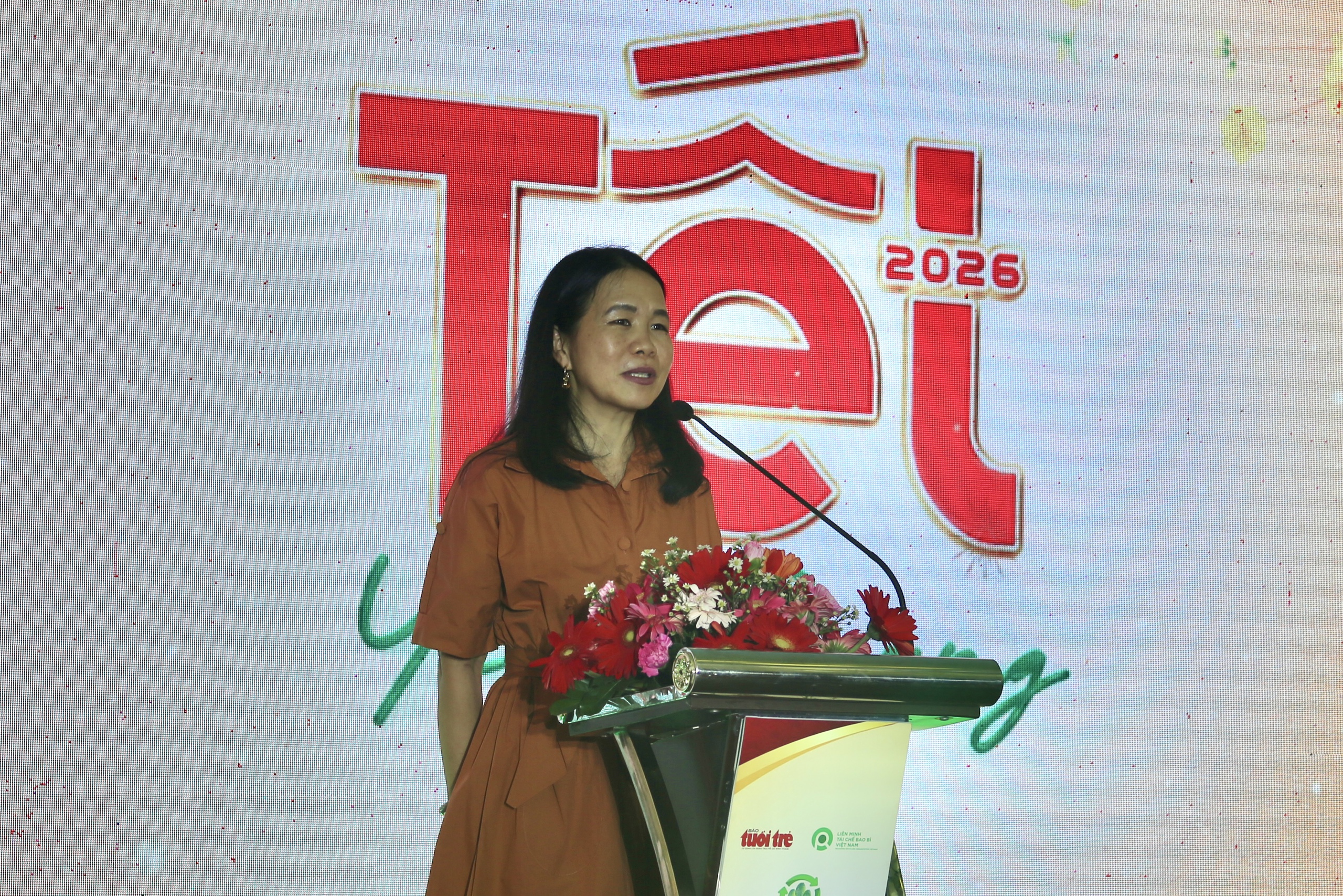 Tết Yêu Thương: Tri ân người thu gom rác dân lập - Ảnh 3.