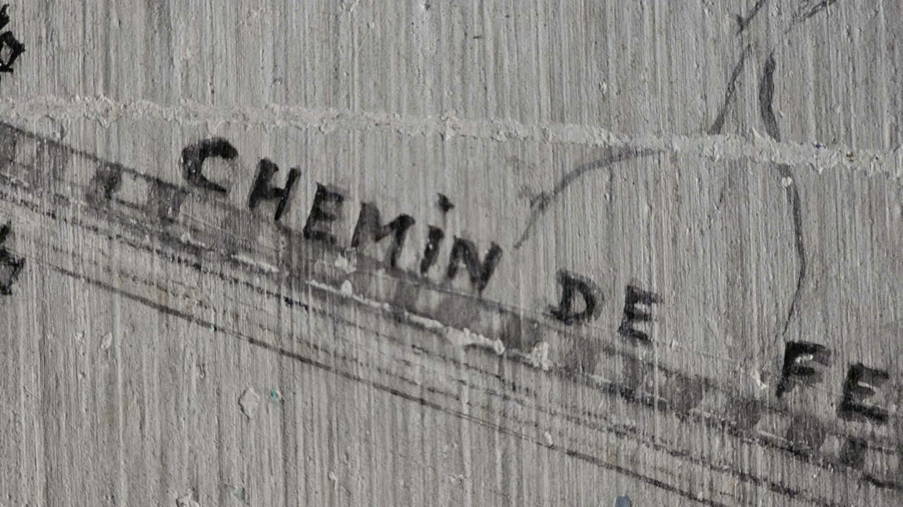 Hé lộ bí ẩn về bức họa cổ ở công trình triều Nguyễn vừa được phát hiện - Ảnh 3.