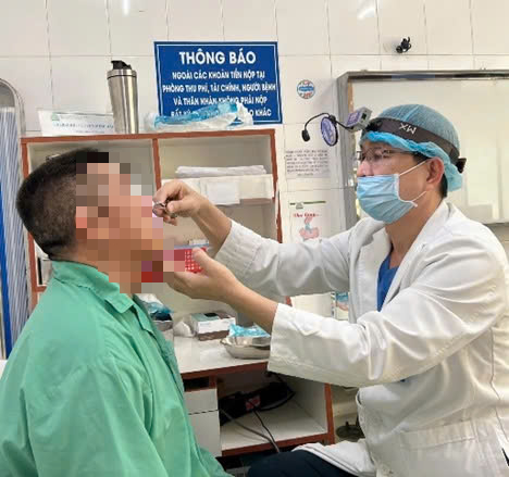 Một người đ&agrave;n &ocirc;ng mắc bệnh hiếm, 20 năm mới gặp 2 ca - Ảnh 3.