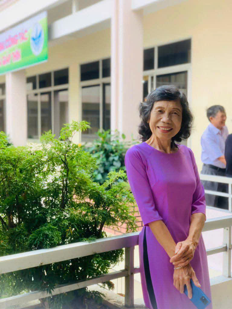 Người thầy kính yêu: Kiên cường gieo tri thức và lòng nhân ái - Ảnh 1.