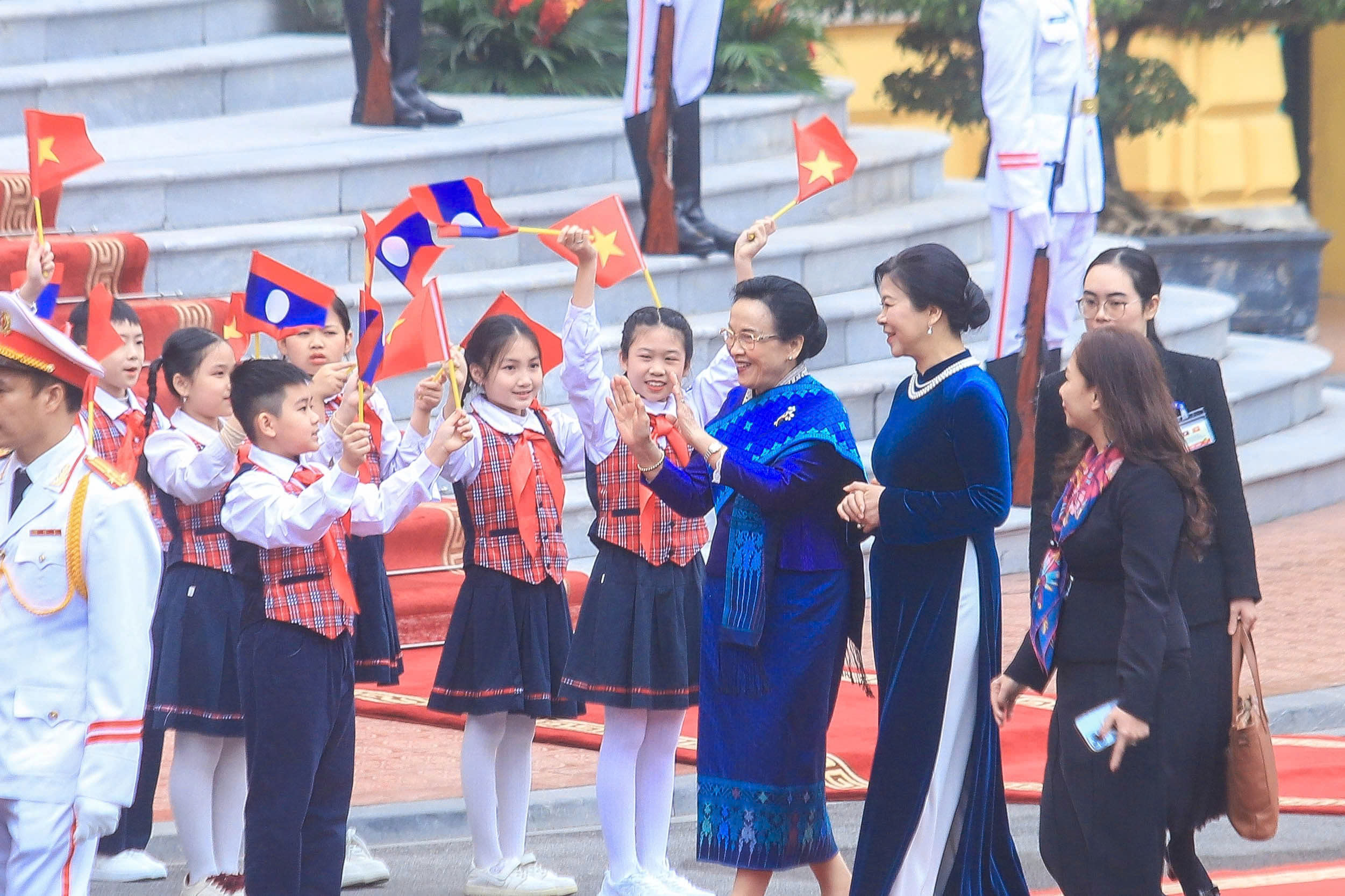 Tổng B&iacute; thư T&ocirc; L&acirc;m chủ tr&igrave; Lễ đ&oacute;n Tổng B&iacute; thư, Chủ tịch nước L&agrave;o Thongloun Sisoulith - Ảnh 16.