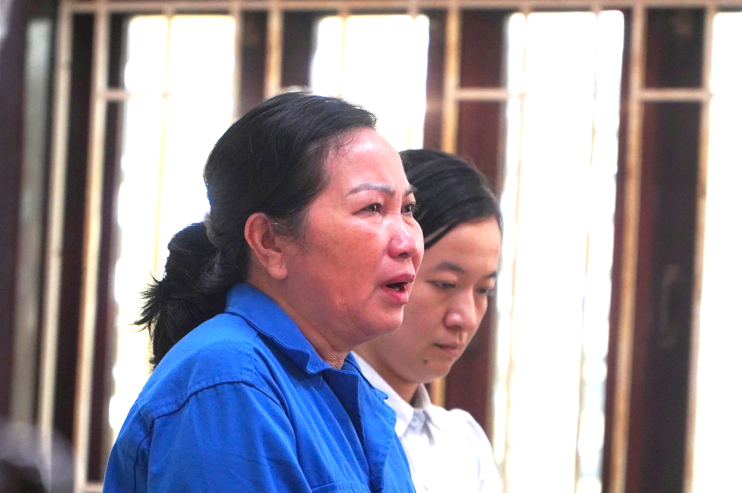 Cựu cán bộ Văn phòng HĐND Gia Lai lãnh án vì chi tiếp khách 1 , 8 tỉ đồng - Ảnh 3. Cựu cán bộ Văn phòng HĐND Gia Lai lãnh án vì chi tiếp khách 1 , 8 tỉ đồng - Ảnh 3.