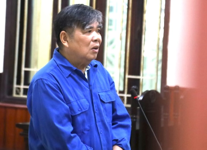 Cựu cán bộ Văn phòng HĐND Gia Lai lãnh án vì chi tiếp khách 1 , 8 tỉ đồng - Ảnh 1. Cựu cán bộ Văn phòng HĐND Gia Lai lãnh án vì chi tiếp khách 1 , 8 tỉ đồng - Ảnh 1.