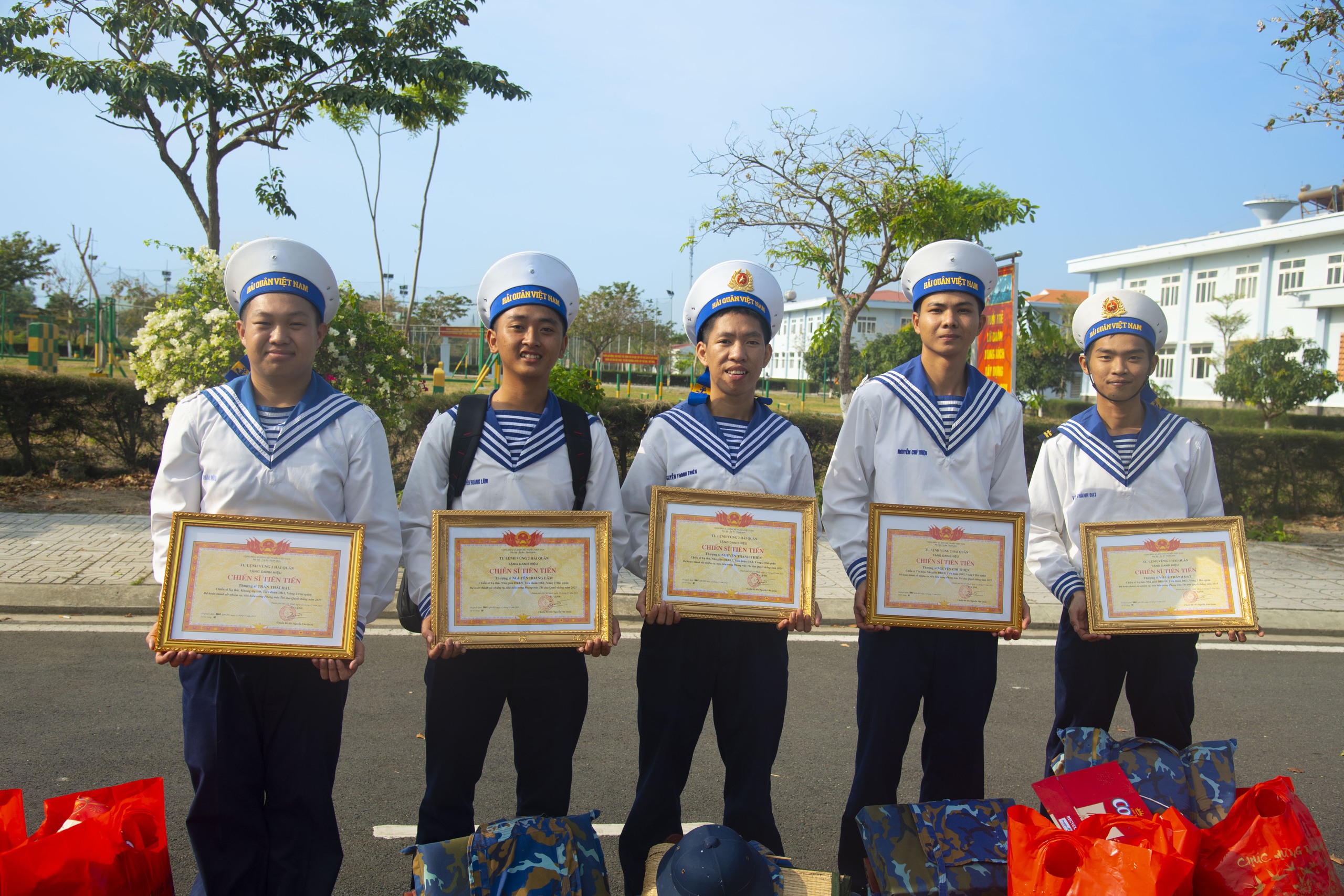 Hơn 500 quân nhân Vùng 2 Hải quân hoàn thành nghĩa vụ quân sự năm 2026 - Ảnh 1.