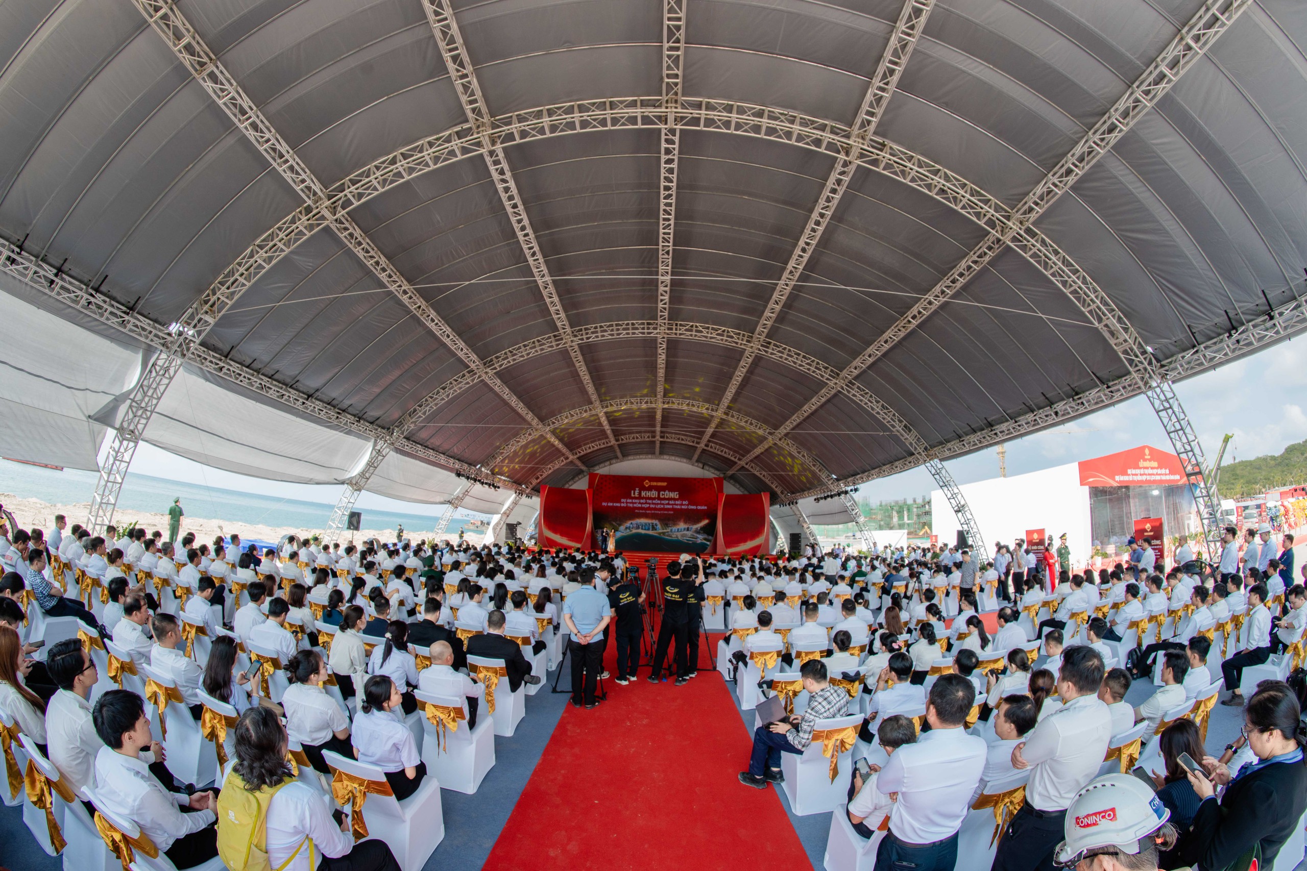 Thủ tướng Phạm Minh Ch&iacute;nh khởi c&ocirc;ng dự &aacute;n APEC 2027 tại Ph&uacute; Quốc - Ảnh 14.