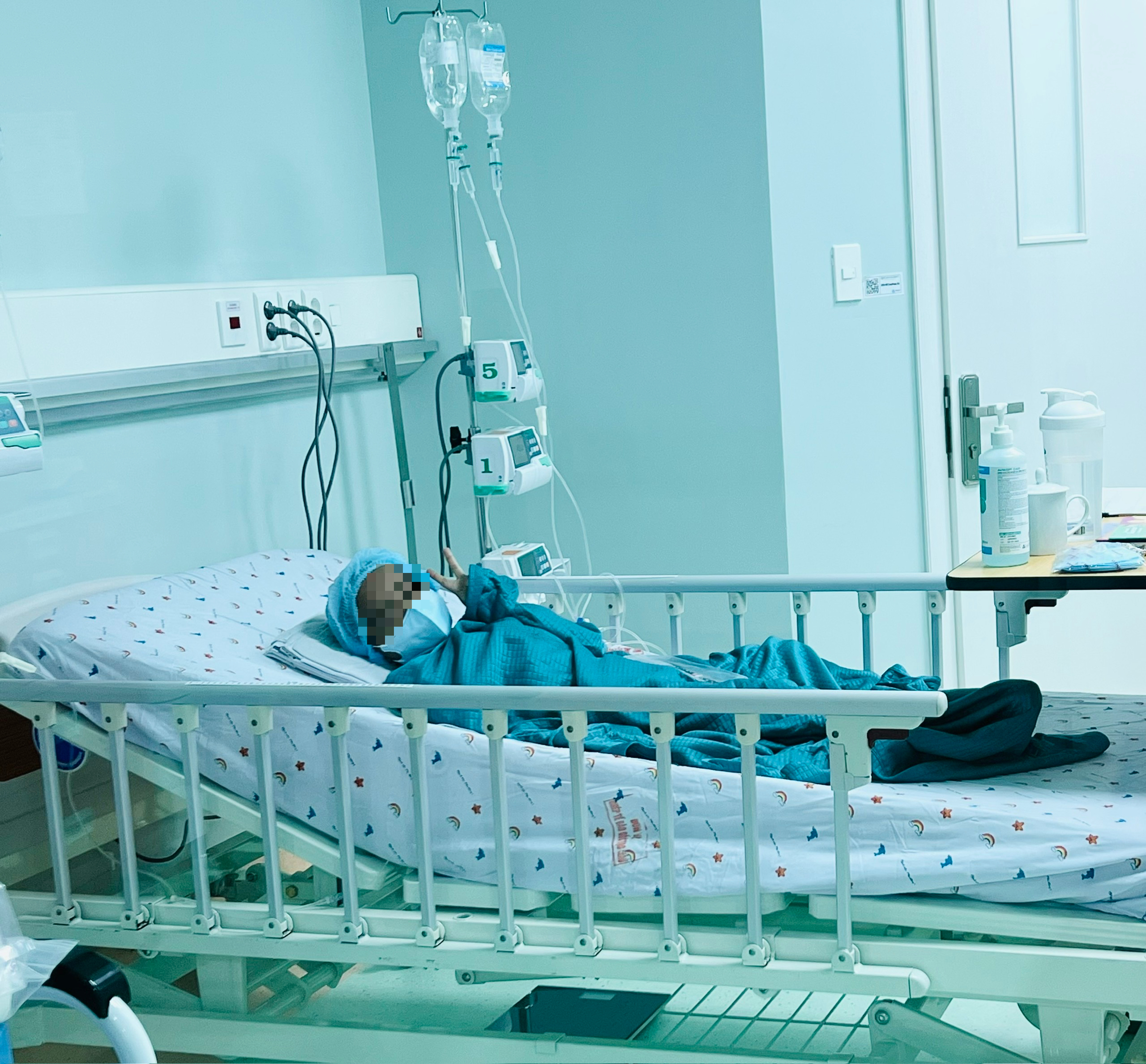 Lần đầu tiên bác sĩ Bệnh viện Nhi đồng 1 chữa được bệnh này - Ảnh 3.