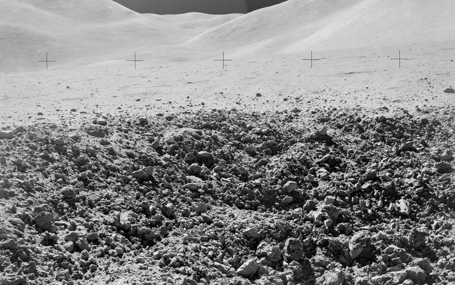 Thi&ecirc;n h&agrave; chứa Tr&aacute;i Đất sở hữu "tr&aacute;i tim ma"? - Ảnh 2.