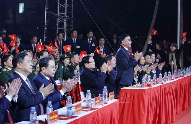 Tổng B&iacute; thư T&ocirc; L&acirc;m tham dự cầu truyền h&igrave;nh "Hai tay x&acirc;y dựng một sơn h&agrave;" - Ảnh 6.